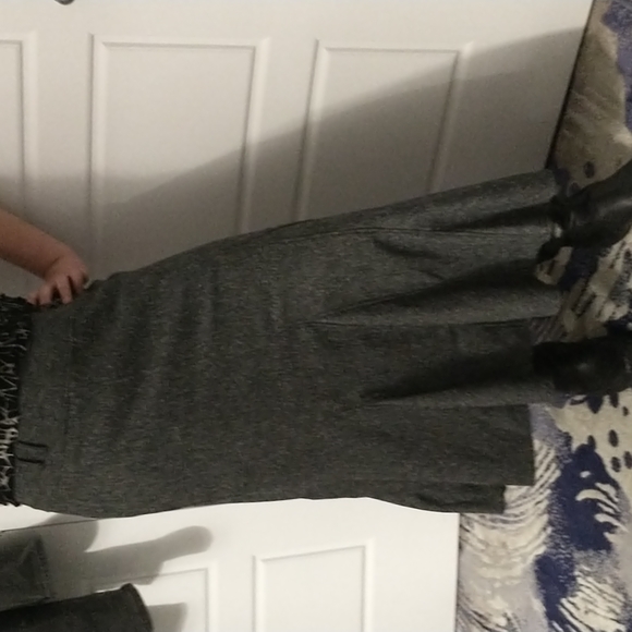 Skirt - Picture 4 of 7